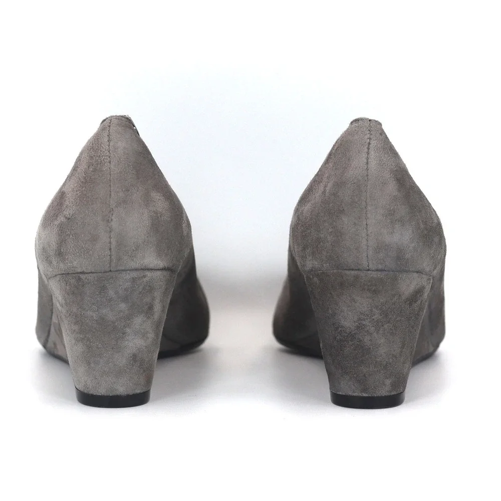 Vaneli Womens 8 M Grey Suede Wedge Pumps Scalloped Grommet Eyelet Work Heels